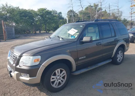 2008 Ford Explorer Eddie Bauer z USA, uszkodzony, nr VIN 1FMEU74EX8UA87382